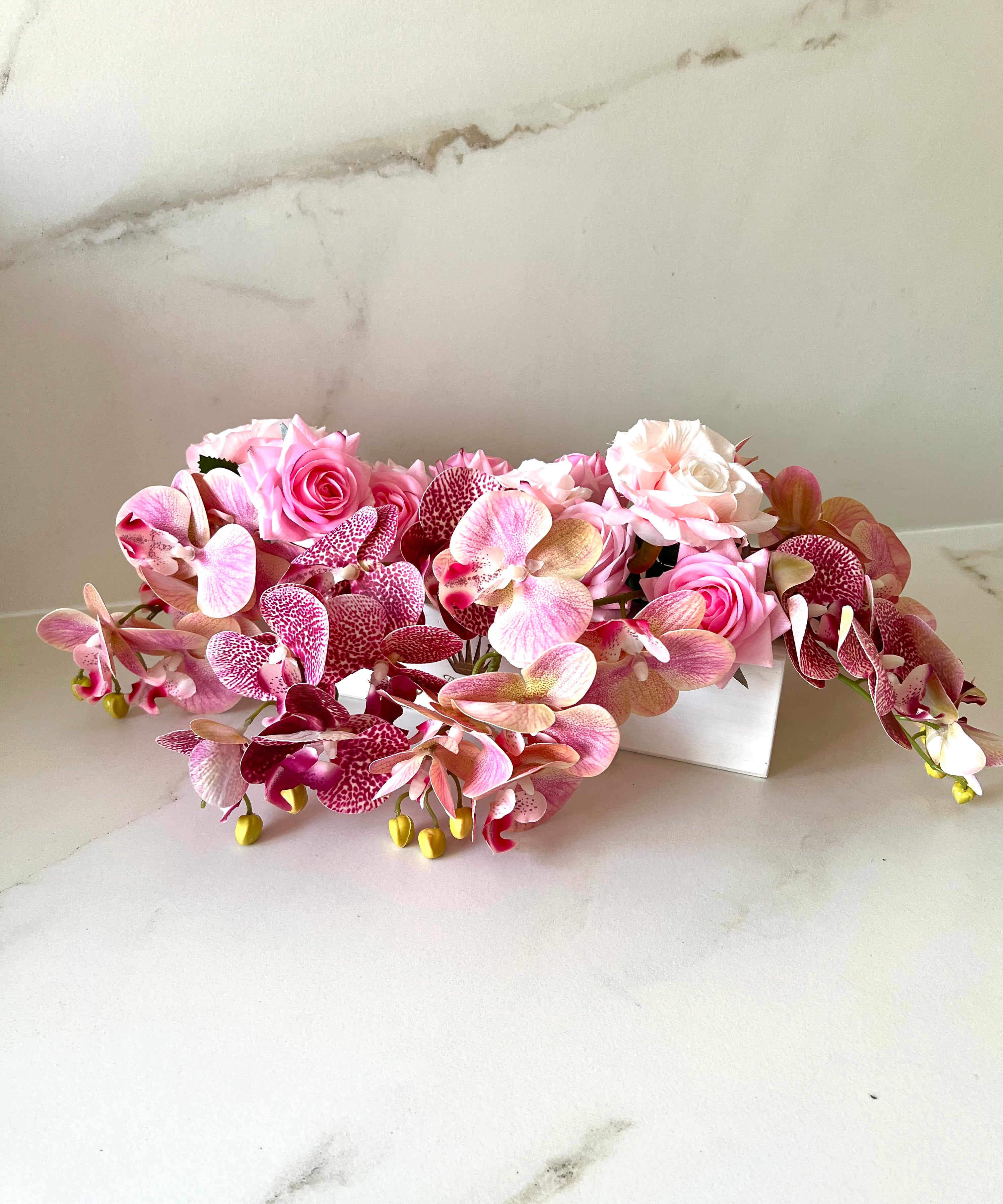 # 8 coffret orchidées roses  6 couverts