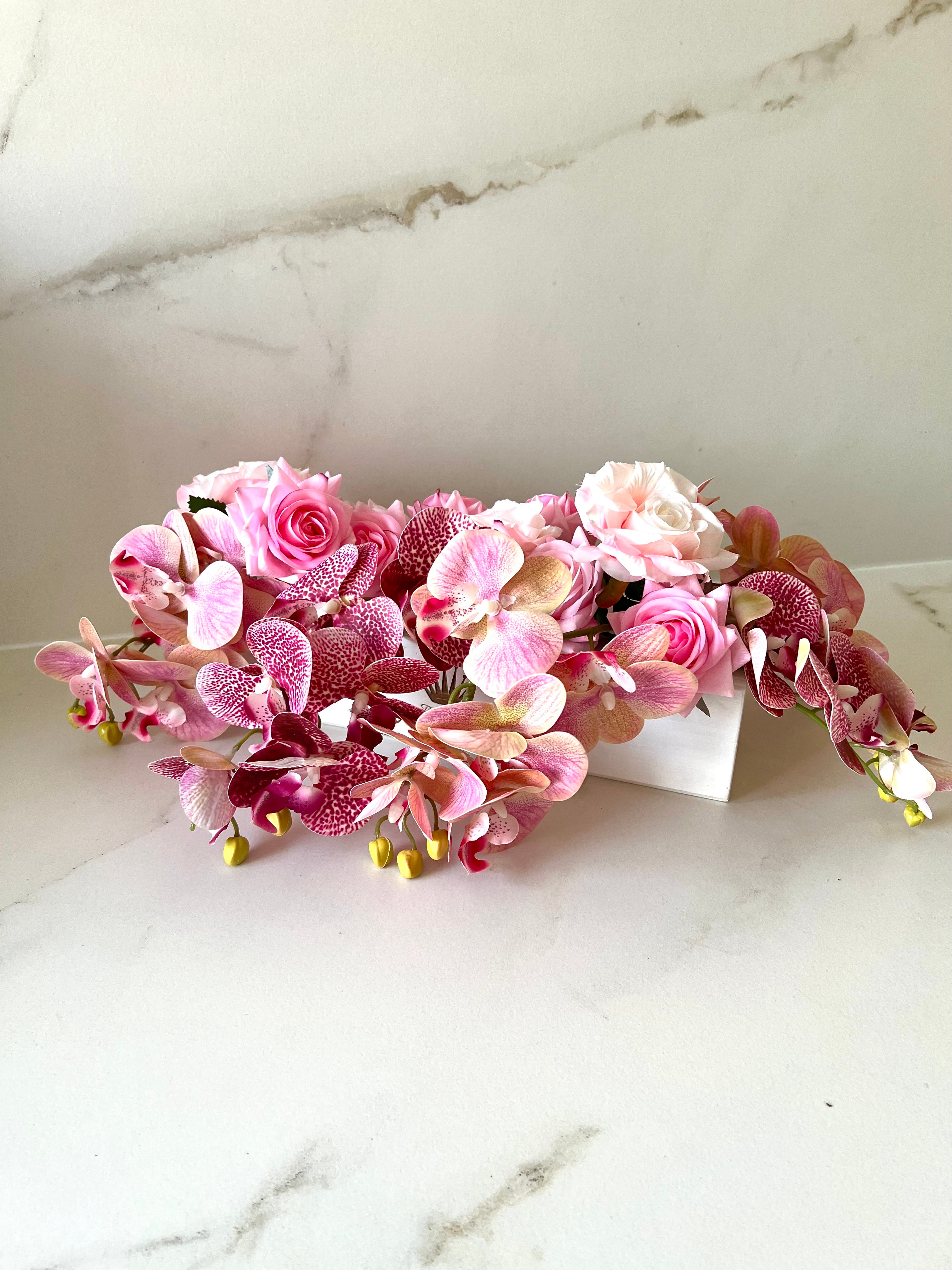 # 8 coffret orchidées roses  6 couverts